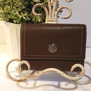 COACH Chelsea Brown Leather Classic Wallet